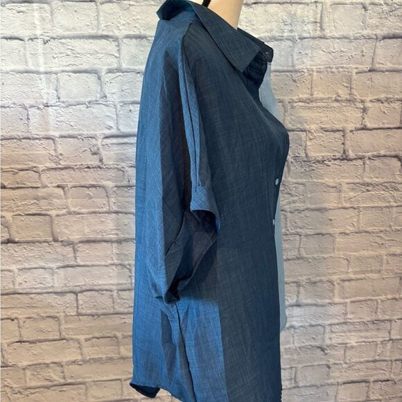 SHEIN Two-Tone Blue Button Down Shirt - Picture 3 of 5